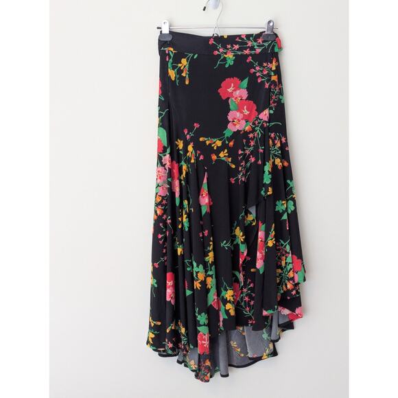 CAbi Drama Floral Wrap Tie Skirt Midnight Flowers Colorful Spring Easter Sz S - Picture 3 of 9